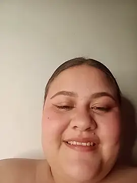 VeryGirlhot's Live Chat Room