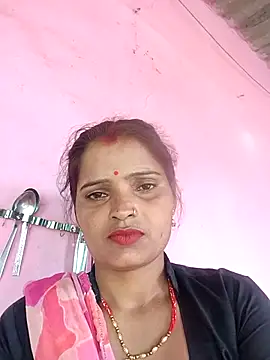 חדר צ'אט בשידור חי של Divya_hot88