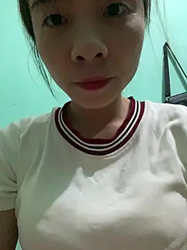 bi_kute9x's Live Chat Room