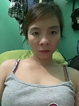 ห้องแชทสดของ bi_kute9x