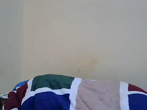 חדר צ'אט בשידור חי של Emmerline_