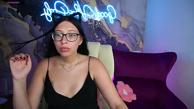 HotAuraX's Live Chat Room