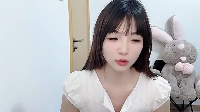 Louise-3 실시간 채팅방