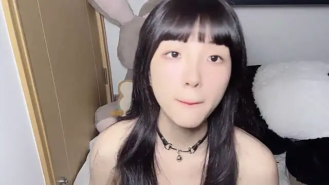 Živá chatovací místnost Louise-3
