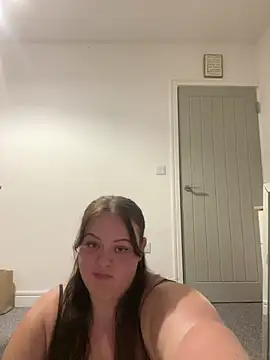 חדר צ'אט בשידור חי של LillyMaexx