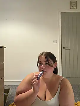 LillyMaexx 실시간 채팅방