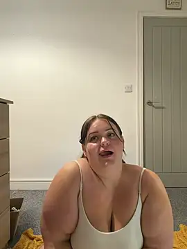 LillyMaexx – live chatrum