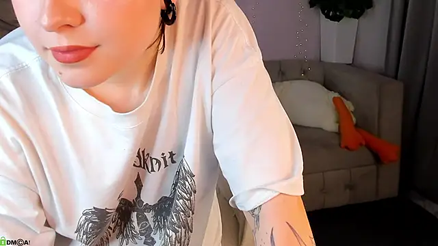 Kylie-Voss чат на живо