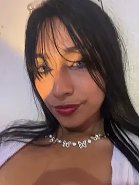iam_lu Adlı Modelin Canlı Sohbet Odası