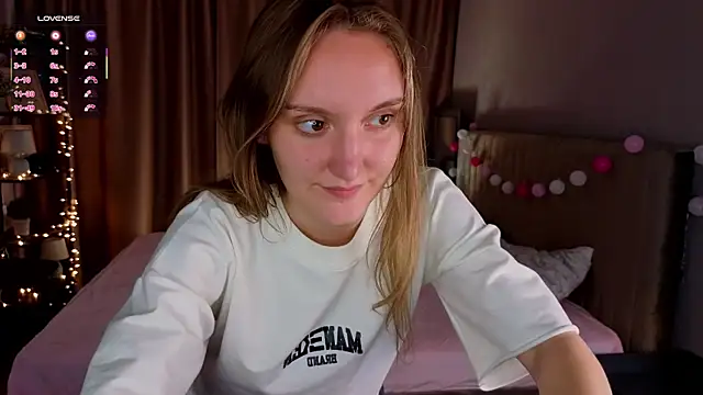 JenevaLitalien Cameră chat live