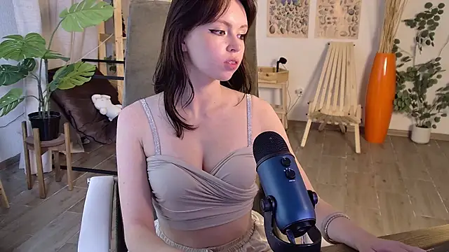 Živá chatovací místnost La_lilith