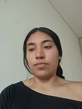 غرفة دردشة Kayle_Aurora المباشرة