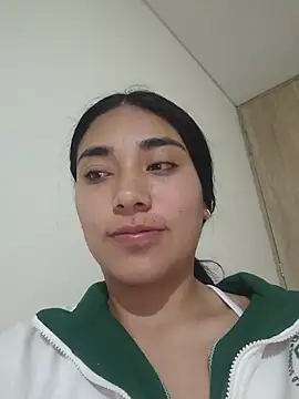 Kayle_Aurora's Live Chat Room