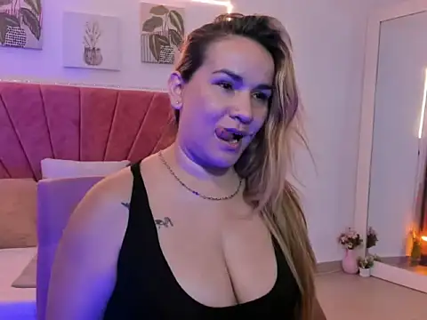 LunaVossX Cameră chat live