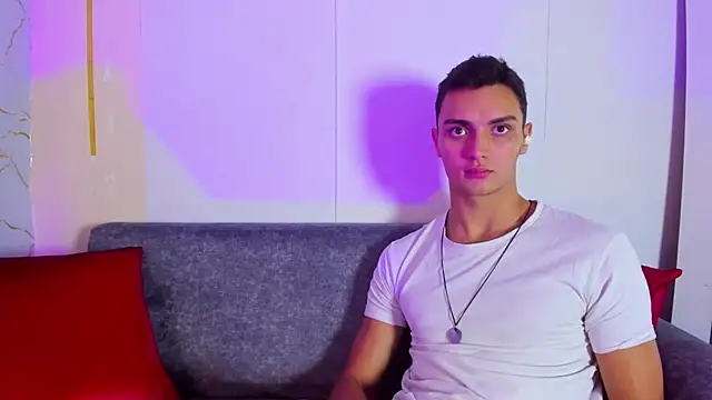 andrewevans46 Live Sex Cam Show