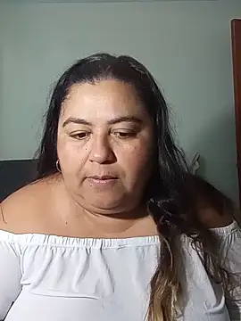 Curvy-Diva- Cameră chat live