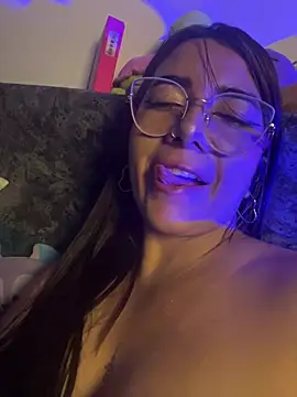 Živá chatovací místnost arilynn_