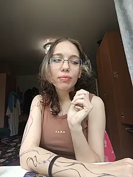 Chat soba uživo modela AliceCutness
