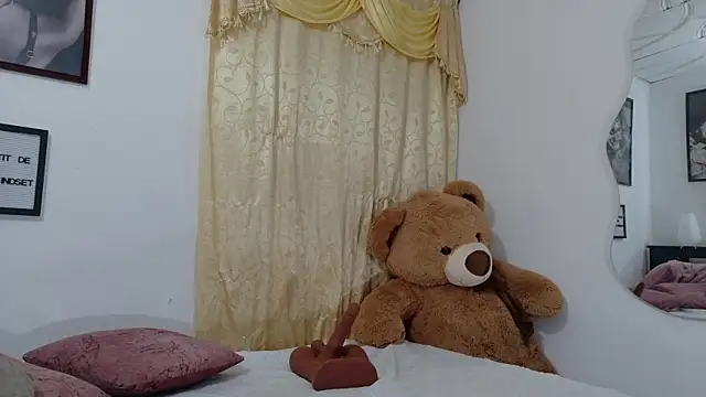 Loretahorny25 Live Chatraum