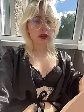 xp_blondie's Live Chat Room