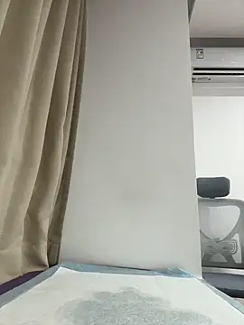 yinghua2026's Live Chat Room