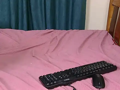 Chat soba uživo modela Nicole_ness