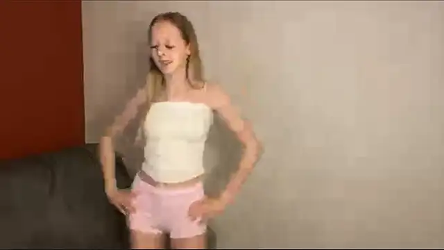 AilenePewo Live Chatraum