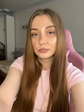 Živá chatovací místnost emilurrre