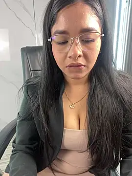 ValentinaLuciana чат на живо