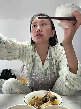 Xiao_Mao_meow – Naživo chatovacia miestnosť