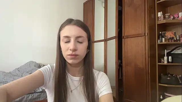 Chat soba uživo modela KathlineSutherlin