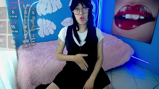Živá chatovací místnost eli_doll