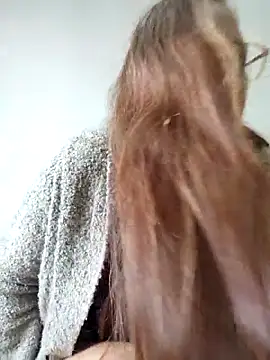 חדר צ'אט בשידור חי של Your_Momy69
