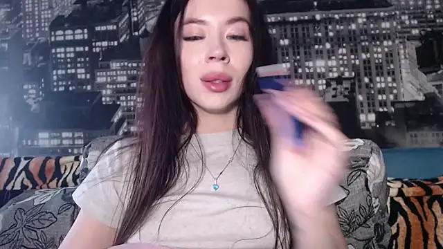 lu_dominationn's Live Chat Room