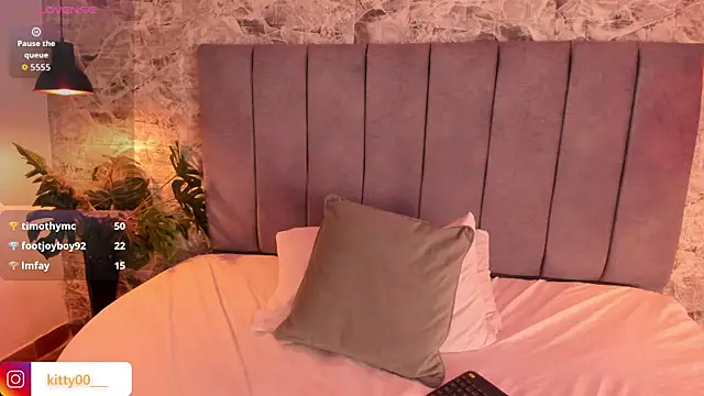 Moon__kittyy: δωμάτιο απευθείας συνομιλίας