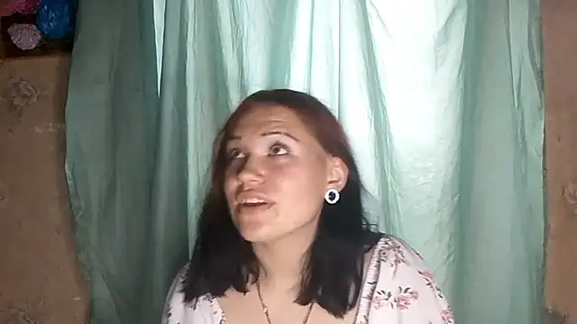 MartaKendall Adlı Modelin Canlı Sohbet Odası