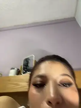 Sala de chat ao vivo de Tokiio_petiit
