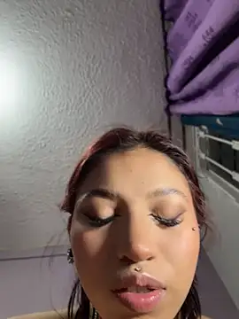 Tokiio_petiit Live Chatraum