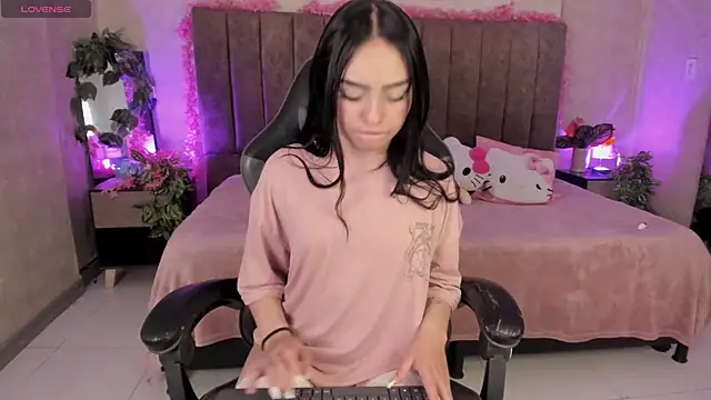 June__moon Cameră chat live