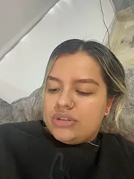 azulskyer's Live Chat Room