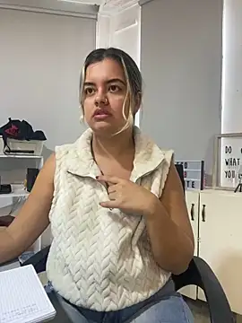 azulskyer 실시간 채팅방