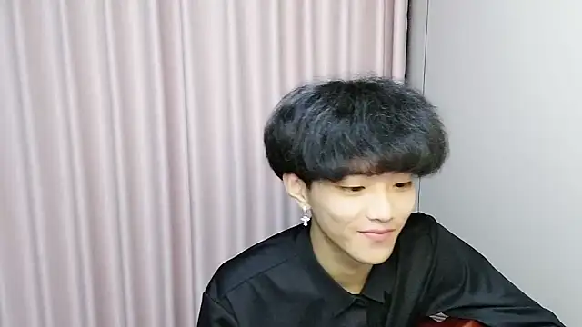 โชว์เซ็กส์แคมถ่ายทอดสดของ wssoo11
