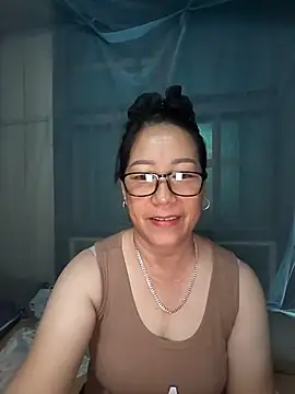 Ai_babylove Adlı Modelin Canlı Sohbet Odası