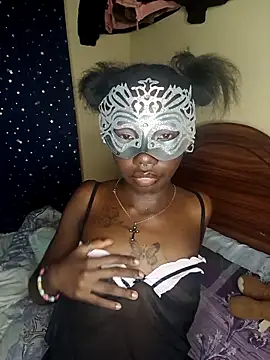 ebonytess Adlı Modelin Canlı Sohbet Odası