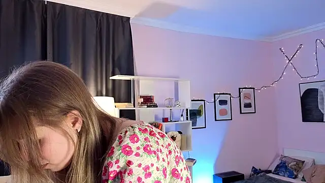 Živá chatovací místnost Mary_Moore_