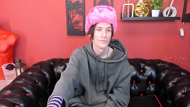 הופעת סקס קאם בשידור חי של John__Strong