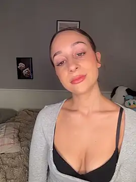 ChiaraMauzi Live chatroom