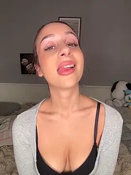 Chat soba uživo modela ChiaraMauzi