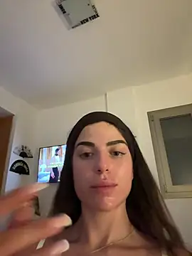 miaabelluccii – live chatrum