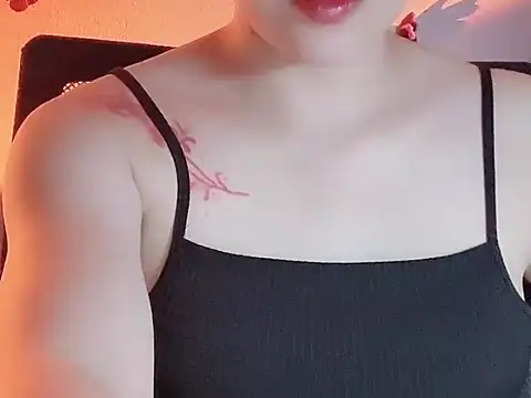 Chat soba uživo modela Lucy6868